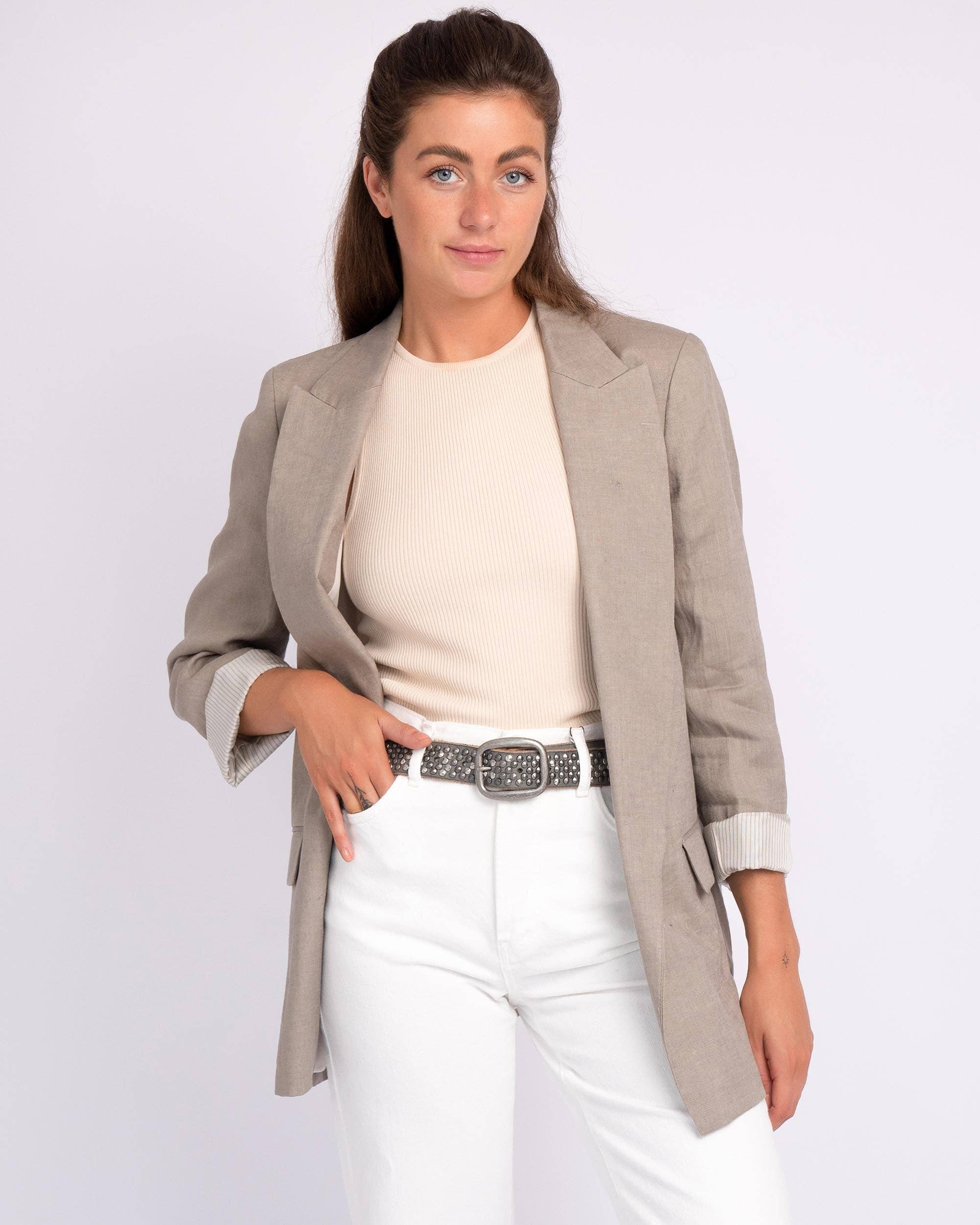 Britta | Pyramid Multi Studded Leather Belt