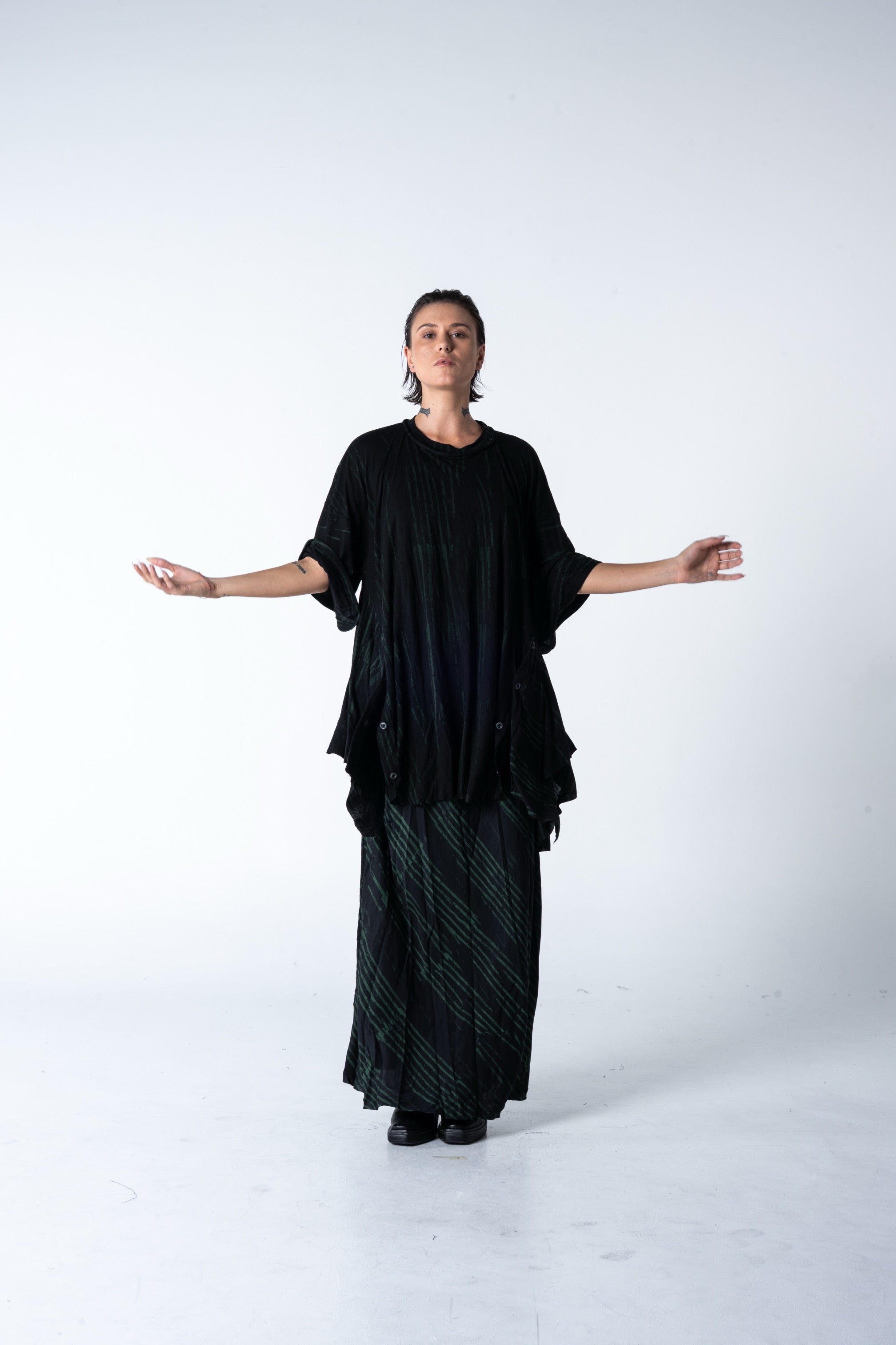 Wing Top - Black w/ Malachite