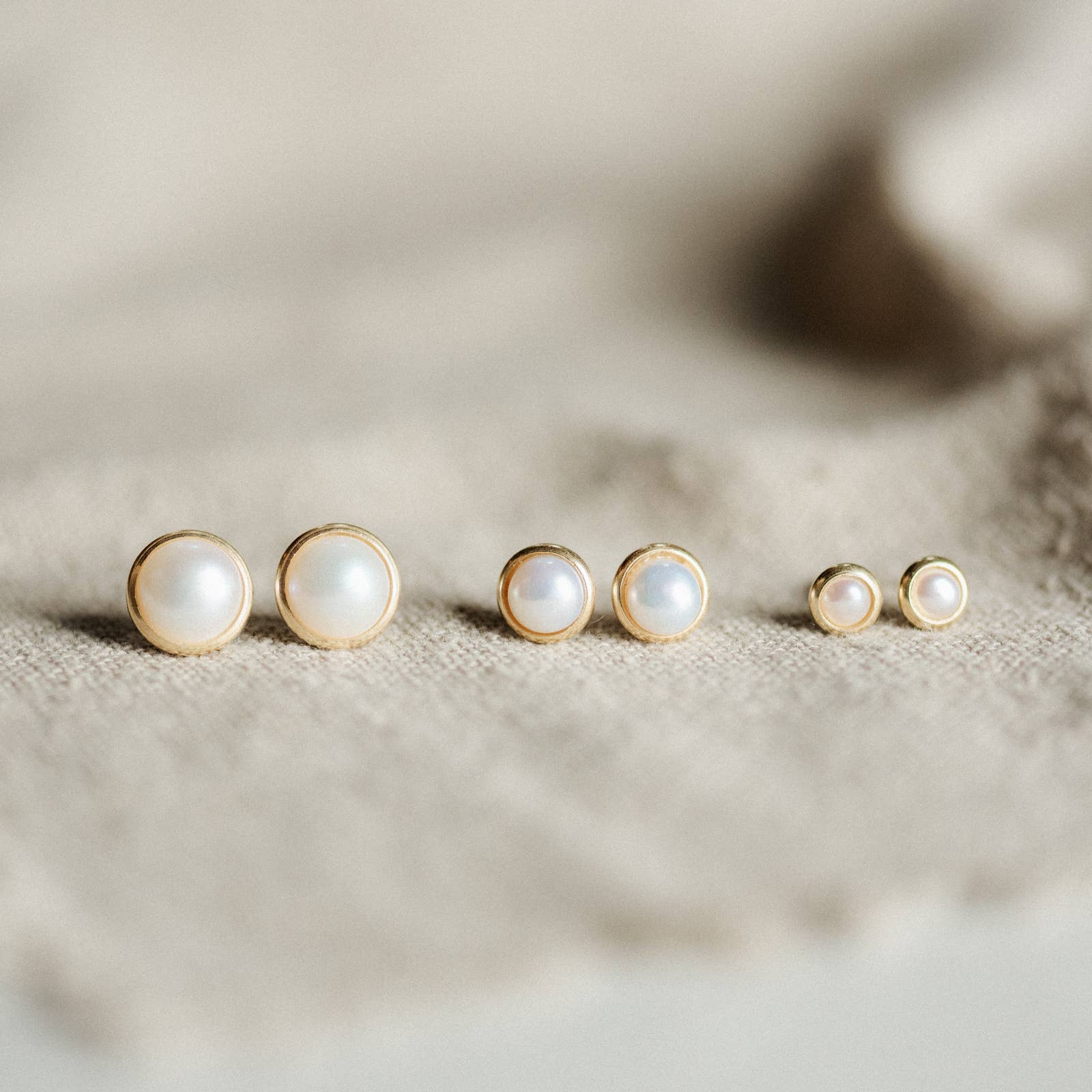 Hyalite Studs // Pearl