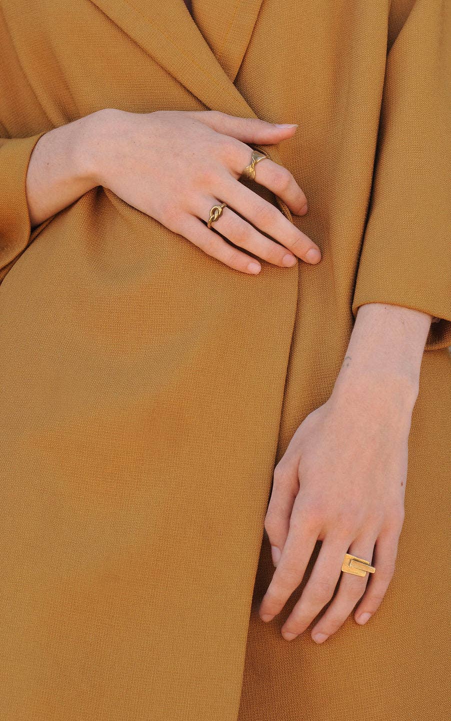 KNOT ring