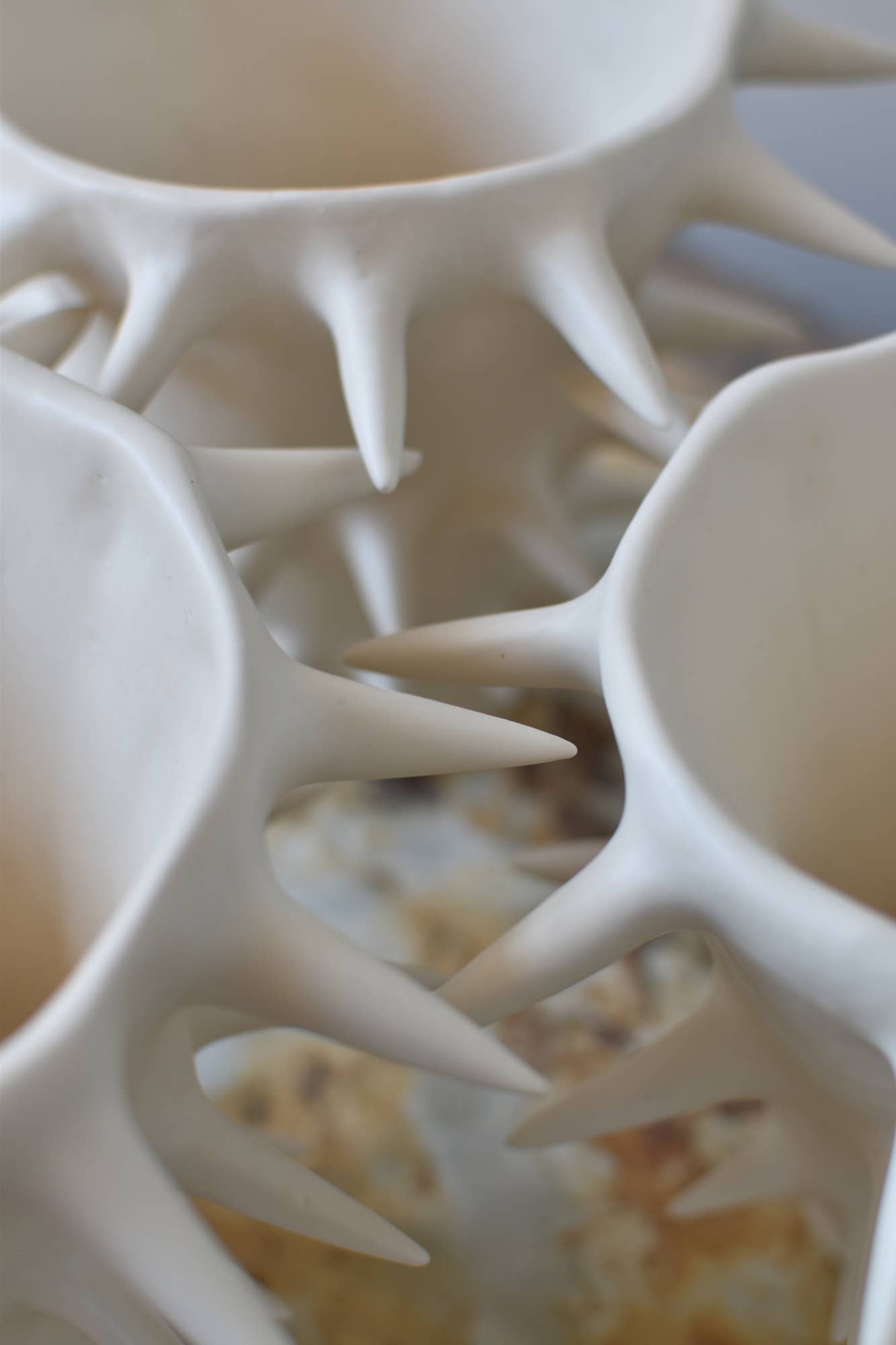 Handmade Spikes White Ceramic Flower Vase V