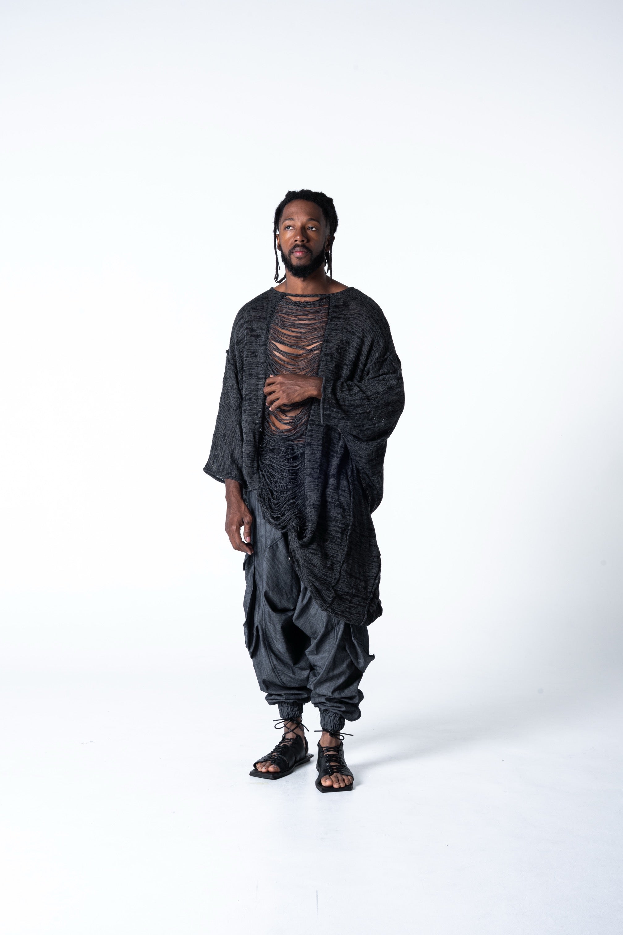 Alaceus Poncho - Black / Grey