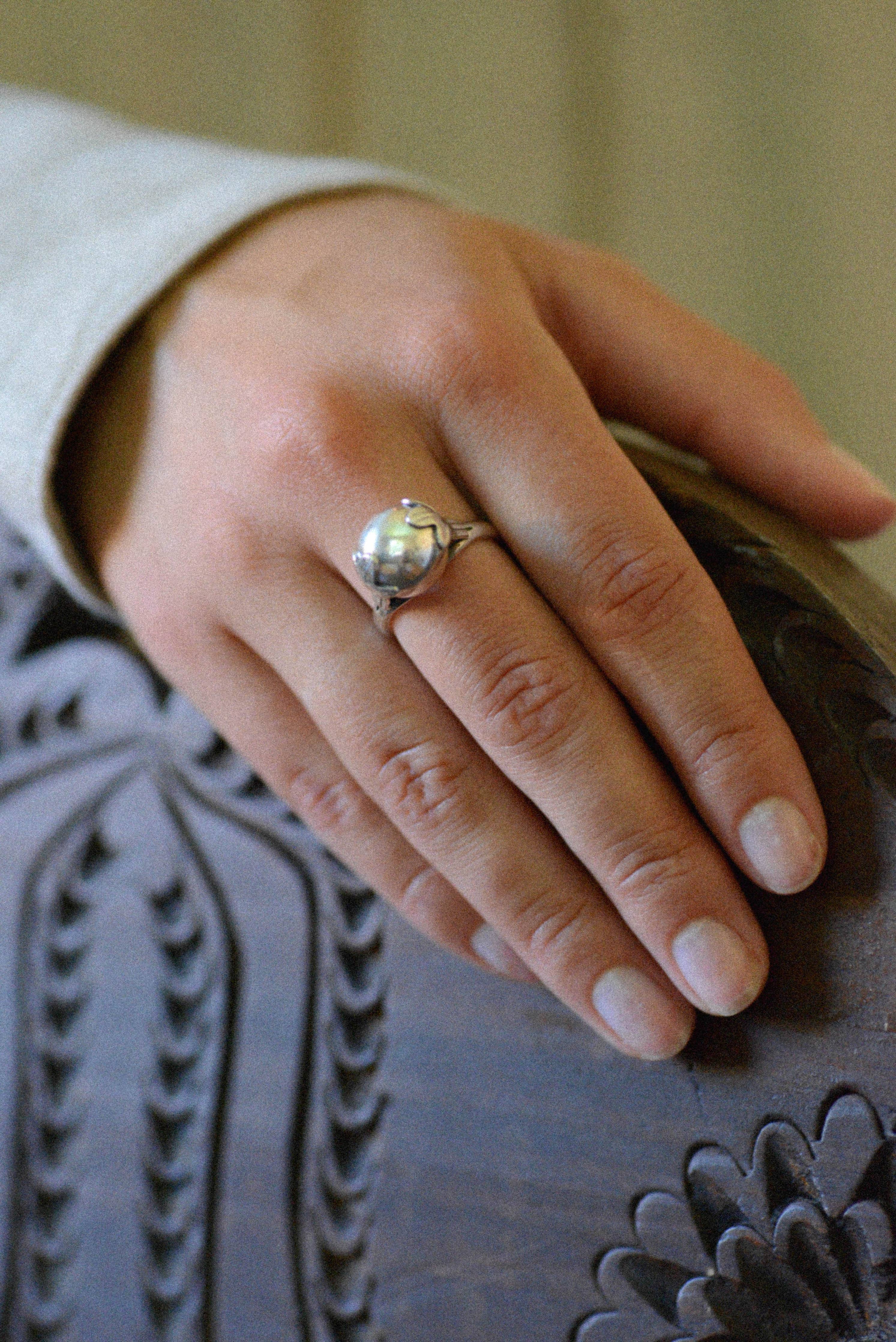 PERFUME RING