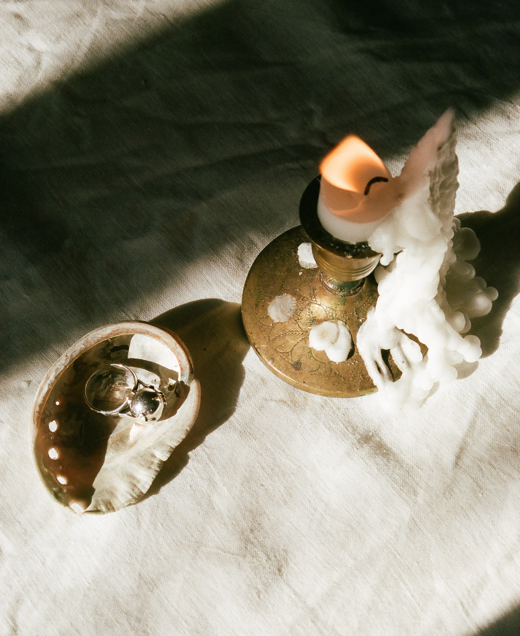 PERFUME RING