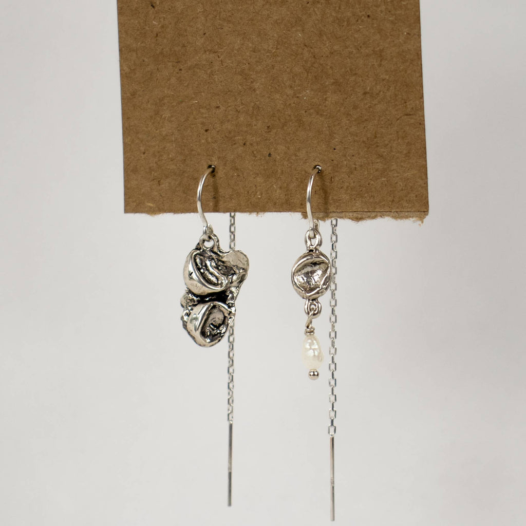 SILVER SEAWEED PODS & PEARL ARC THREADERS