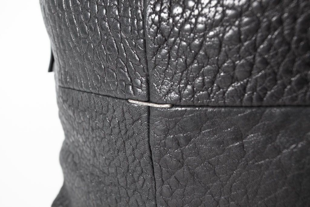SLOUCHY BAG pebbly black