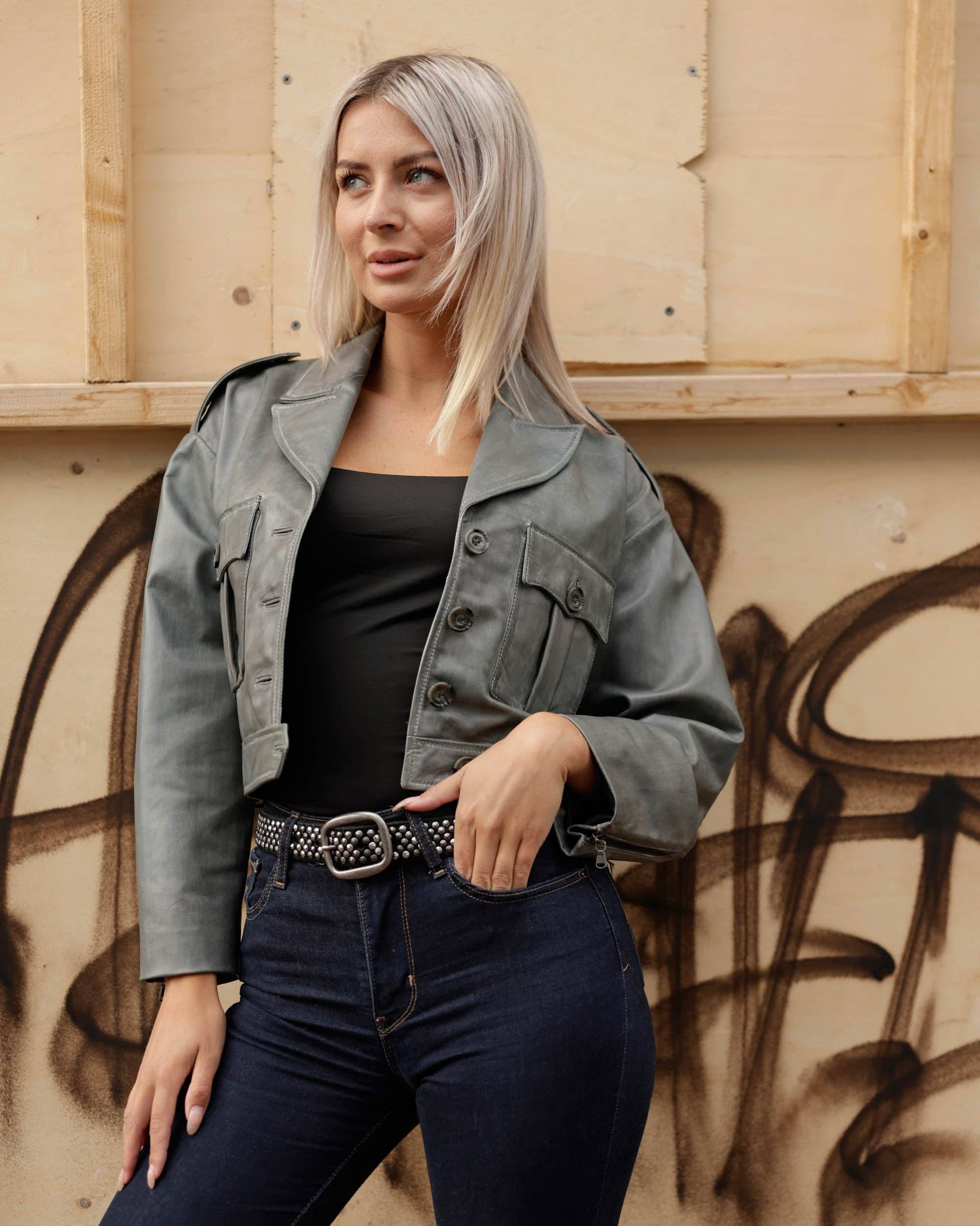 Britta | Pyramid Multi Studded Leather Belt