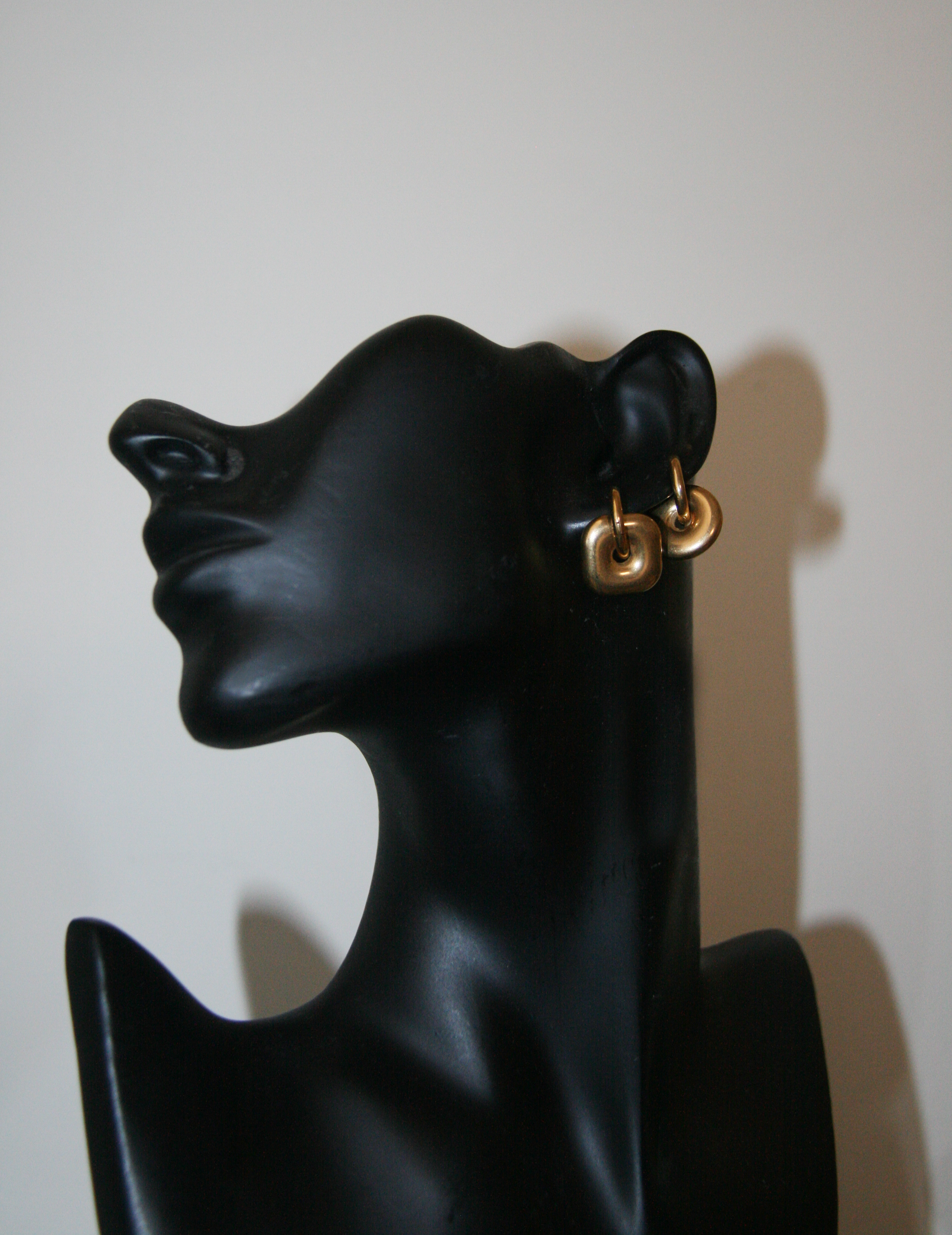 GEO HOOPS