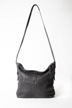 SLOUCHY BAG pebbly black