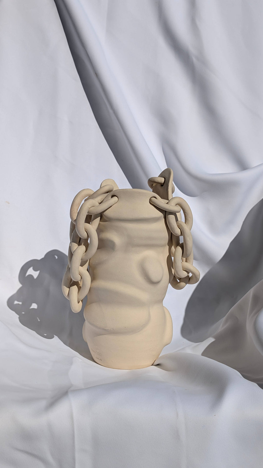 Handmade Ceramic Chain Vase | Beige