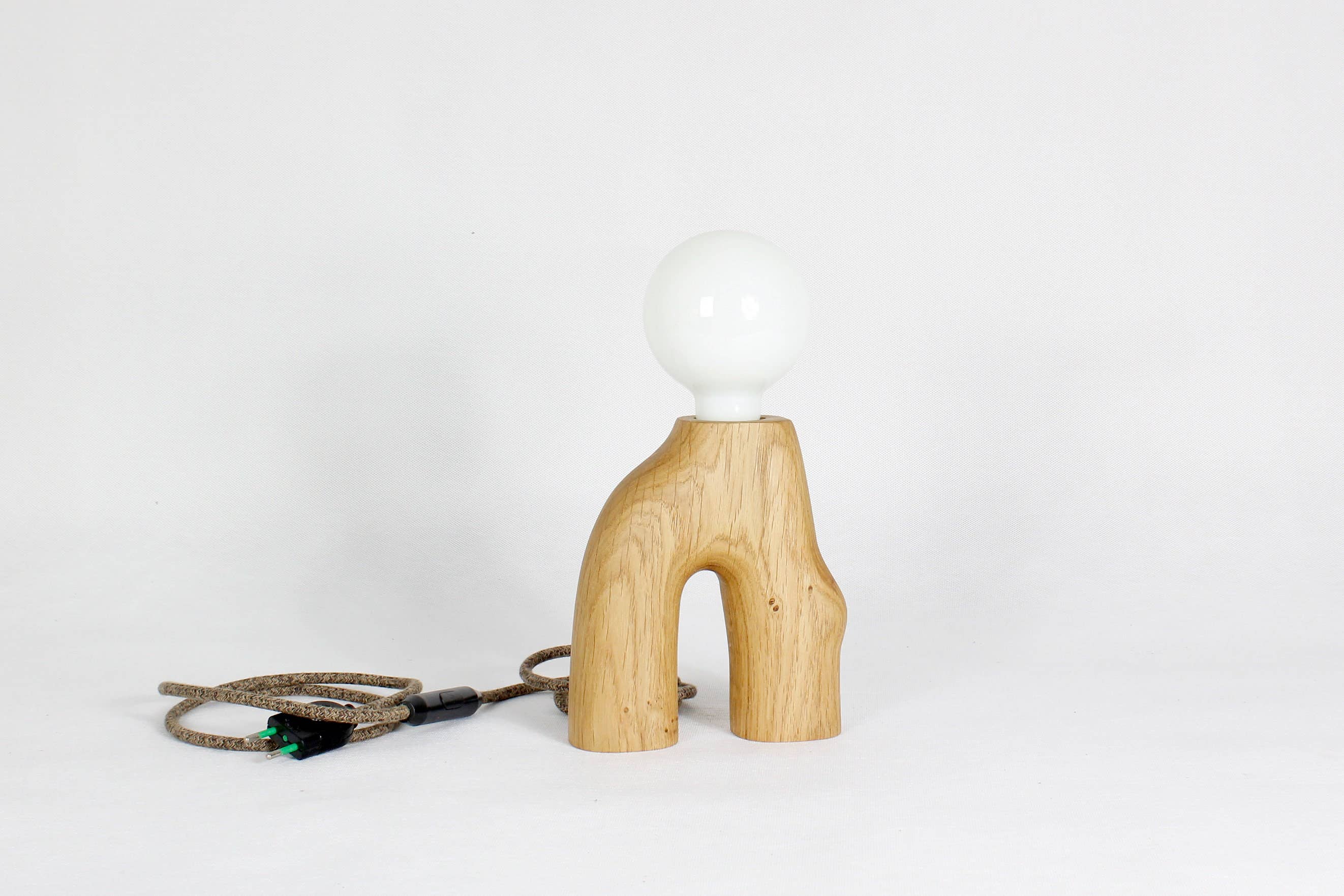 "Arche" Table Lamp in Solid Oak
