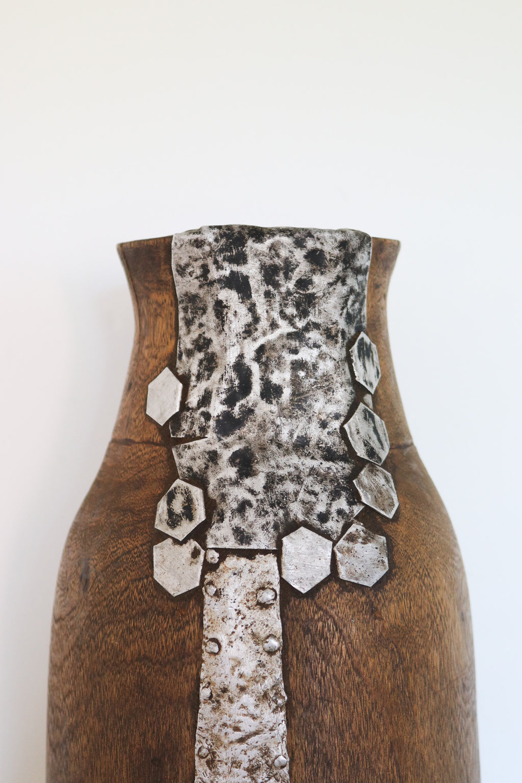 Tutsi Vessel
