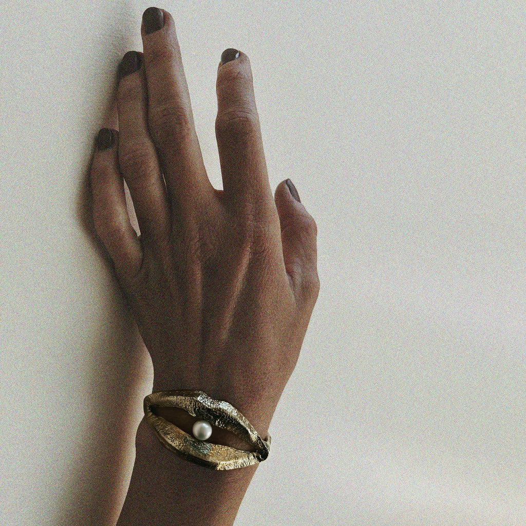 CRAVE cuff