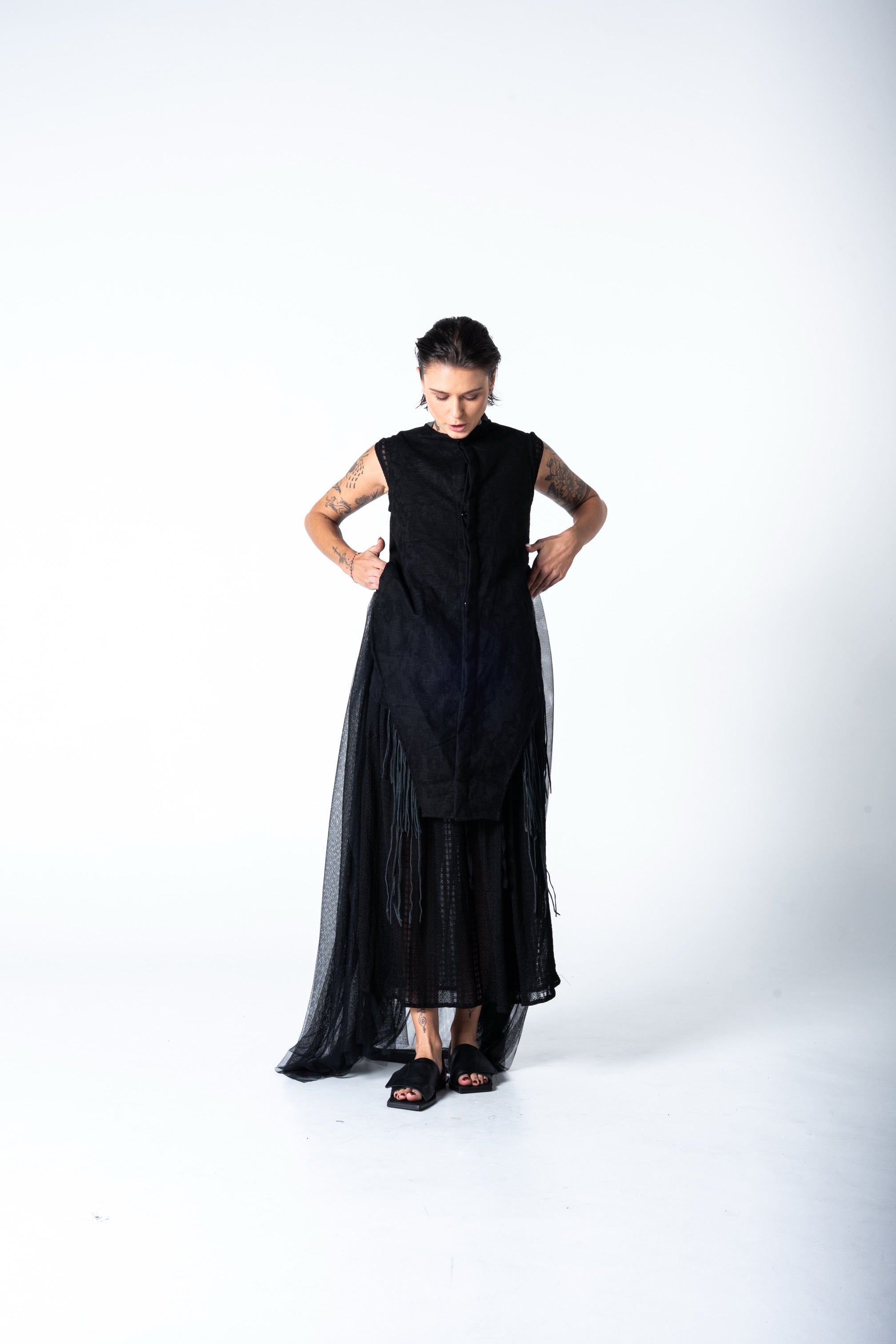 Cut Out Vest - Black