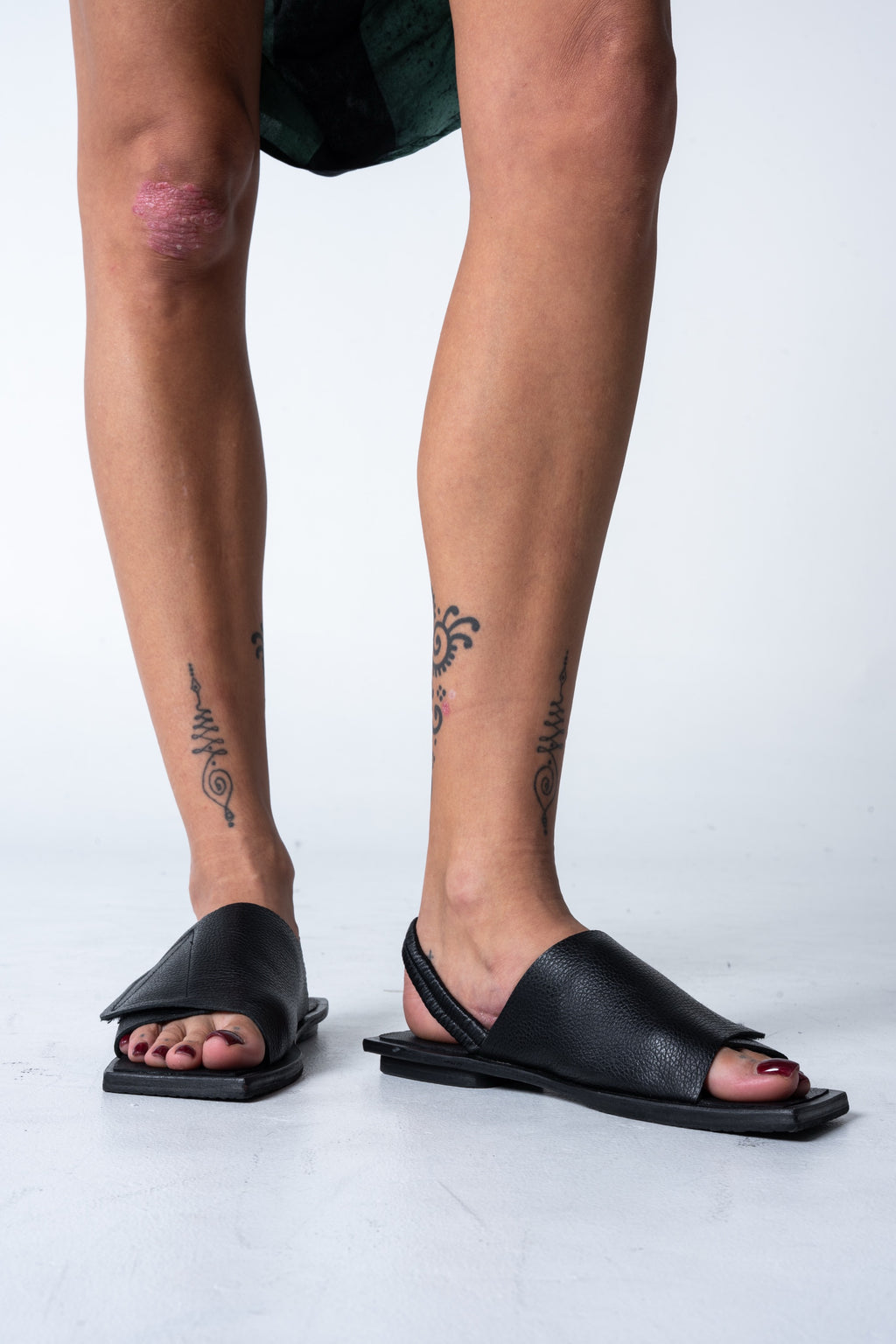 Phos Sandals - Black