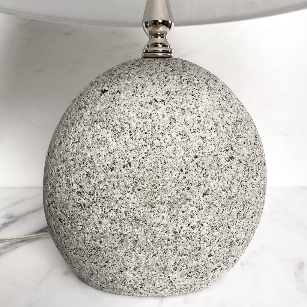 Single Stone Lamp