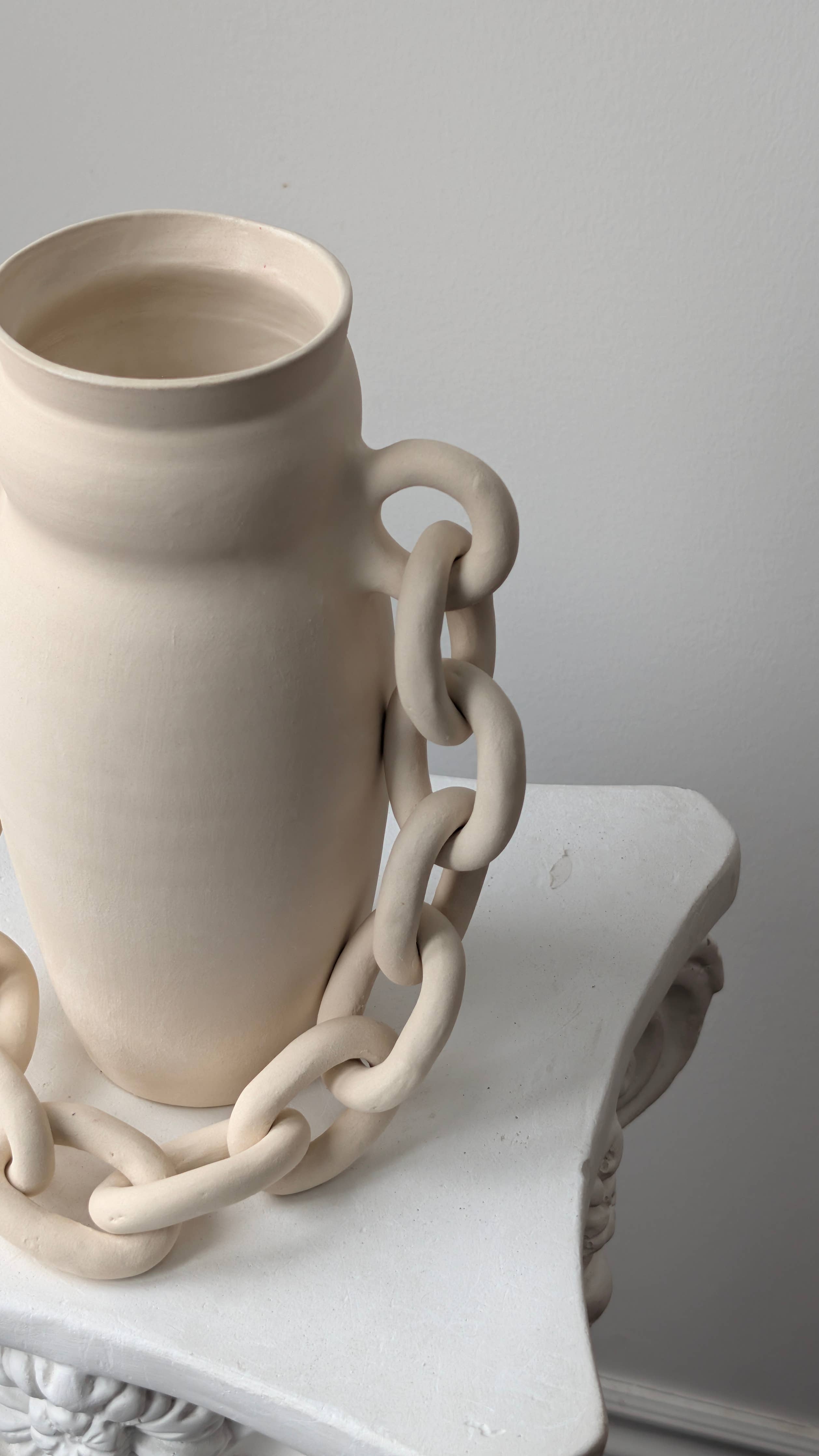 Handmade Ceramic Chain Vase | Off-White